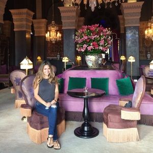 Meet your Posher, Claudia